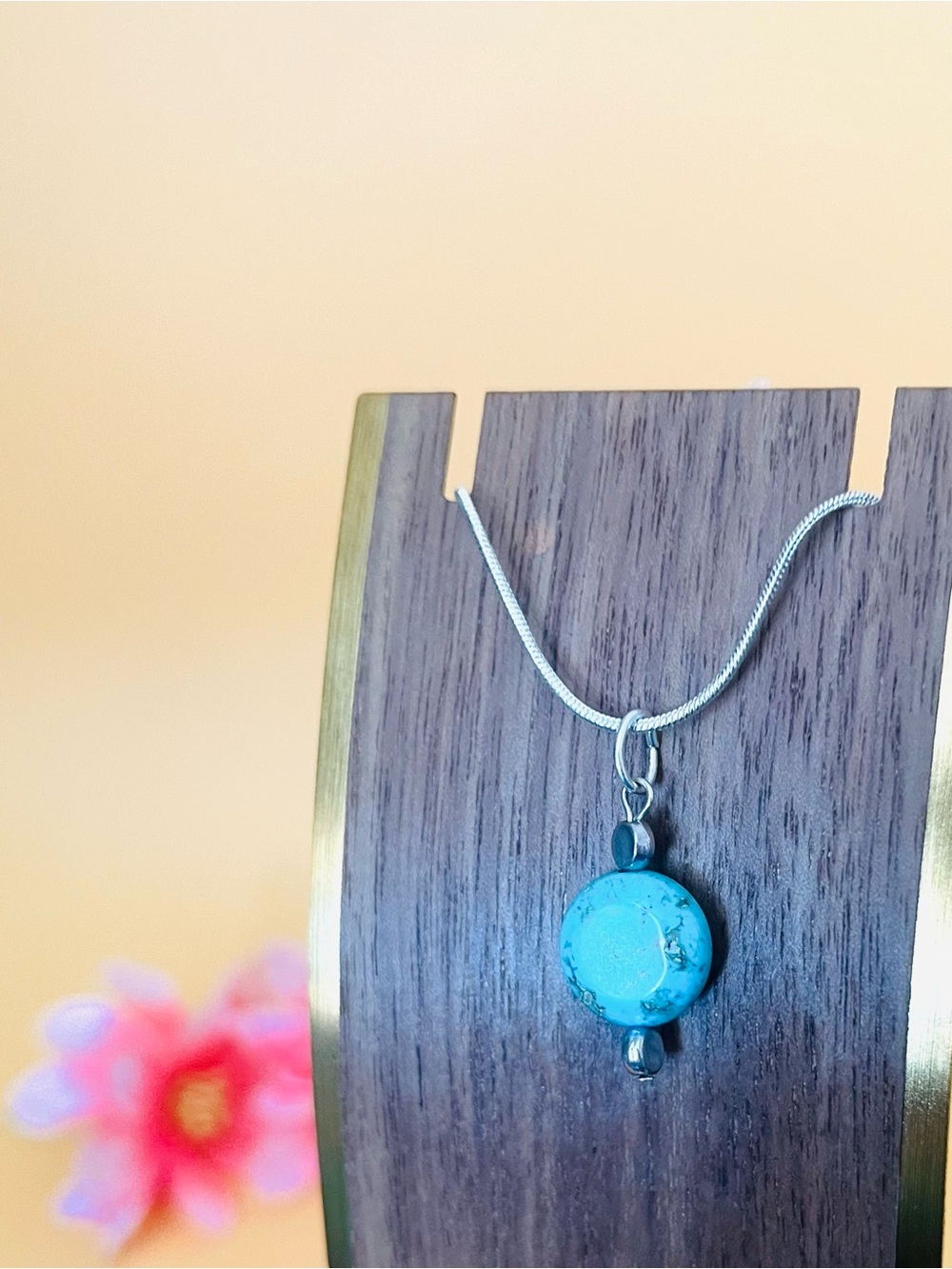 Round silver plated turquoise pendant